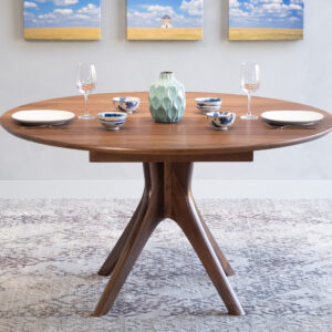 "Kapok" round expanding table